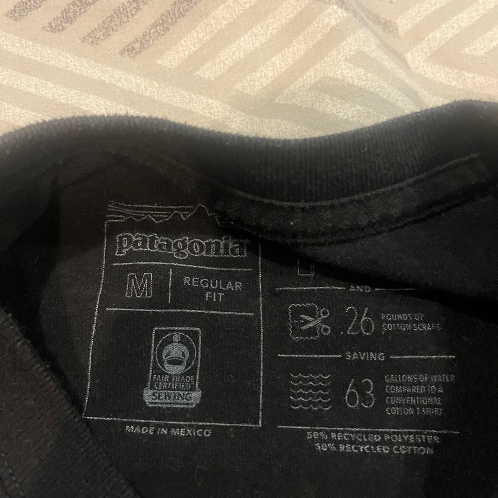 Vans and Patagonia long sleeve t shirt bundle - Picture 7 of 13